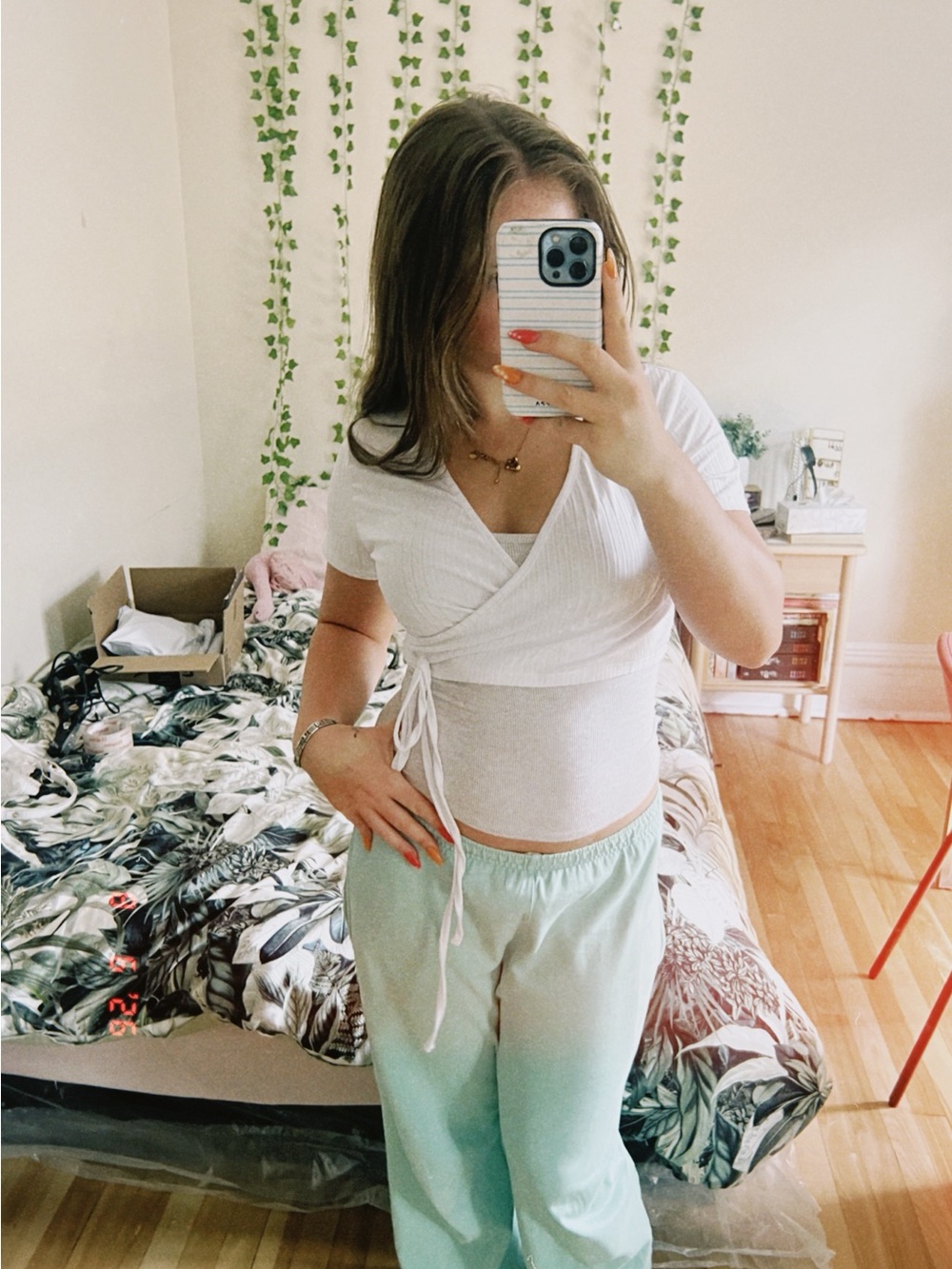 ROMWE White Wrap Tie-Front Crop Top